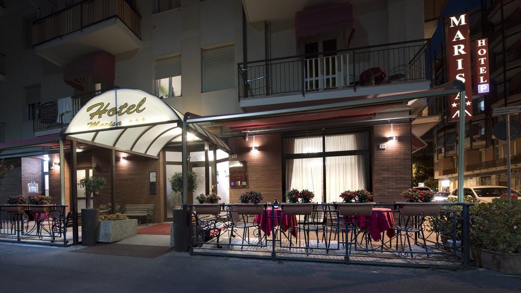 Hotel Marisa Albenga Exteriör bild